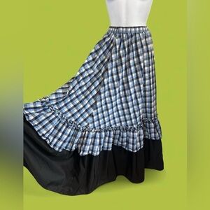 Vintage 90’s blue and white gingham tiered maxi skirt. Small-medium